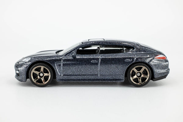 2020 Matchbox #85 Porsche Panamera BASALT BLACK METALLIC | MINT