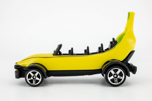 2020 Matchbox #71 Big Banana Car YELLOW | MINT