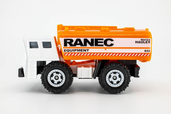 2020 Matchbox "MBX Construction II" Water Hauler WHITE | RANEC EQUIPMENT | MINT