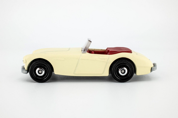 2020 Matchbox #42 '63 Austin Healey 3000 MK2 MATTE PALE CREAM | MINT