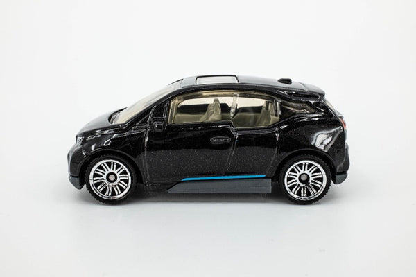 2022 Matchbox "MBX Electric Drivers" 2015 BMW i3 FLUID BLACK | MINT