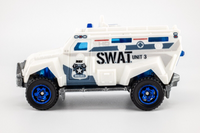 2017 Matchbox #69 MBX S.W.A.T. WHITE | S.W.A.T. | BLUE CHROME-TONE WHEEL | MINT