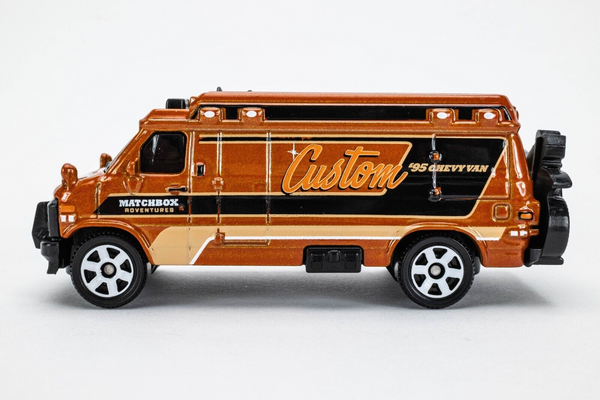 2018 Matchbox #102 '95 Custom Chevy Van COPPER | MOTORBIKE VARIANT | MINT