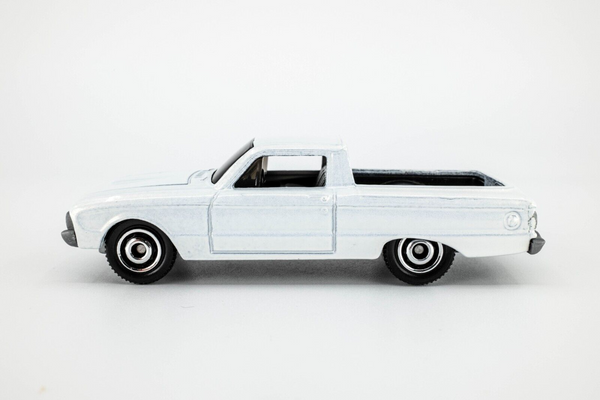 2020 Matchbox #75 '61 Ford Ranchero CORINTHIAN WHITE | RINGED DISC WHEEL | MINT