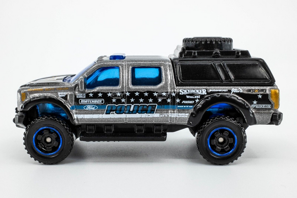 2019 Matchbox #50 2017 Ford Skyjacker Super Duty F-350 SILVER | POLICE | MINT