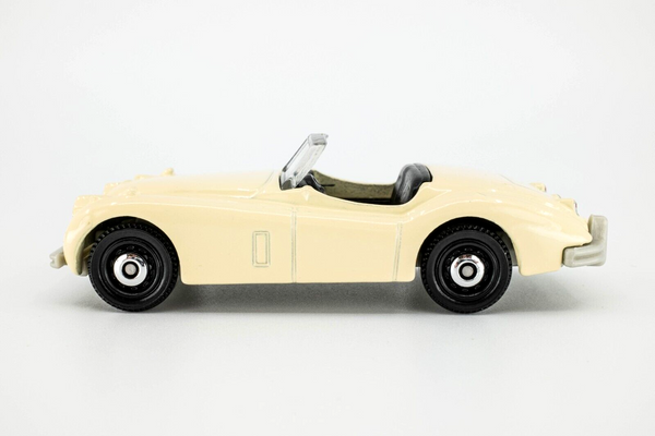 2020 Matchbox "Highway Speeders" 1956 Jaguar XK140 CREAM | MINT