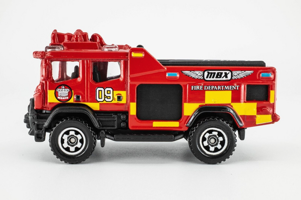 2015 Matchbox #66 Blazer Blitzer RED | MBX FIRE DEPARTMENT | MINT