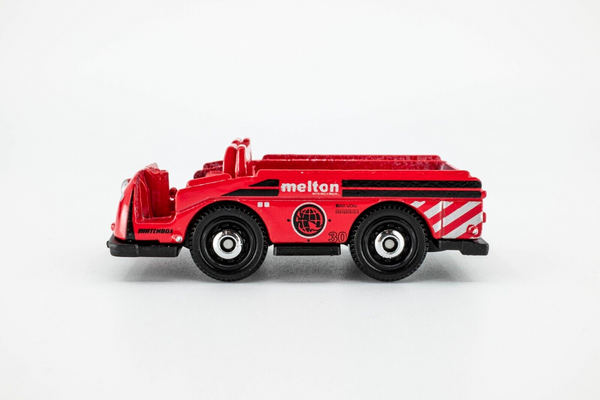 2021 Matchbox #23 MBX Mini Cargo Truck RED | MELTON | EMPTY CARGO BED | MINT