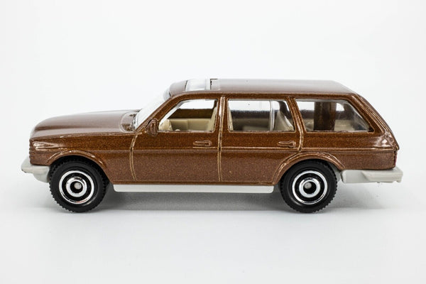 2023 Matchbox "Autobahn Express IV" '80 Mercedes-Benz W123 Wagon BROWN | MINT